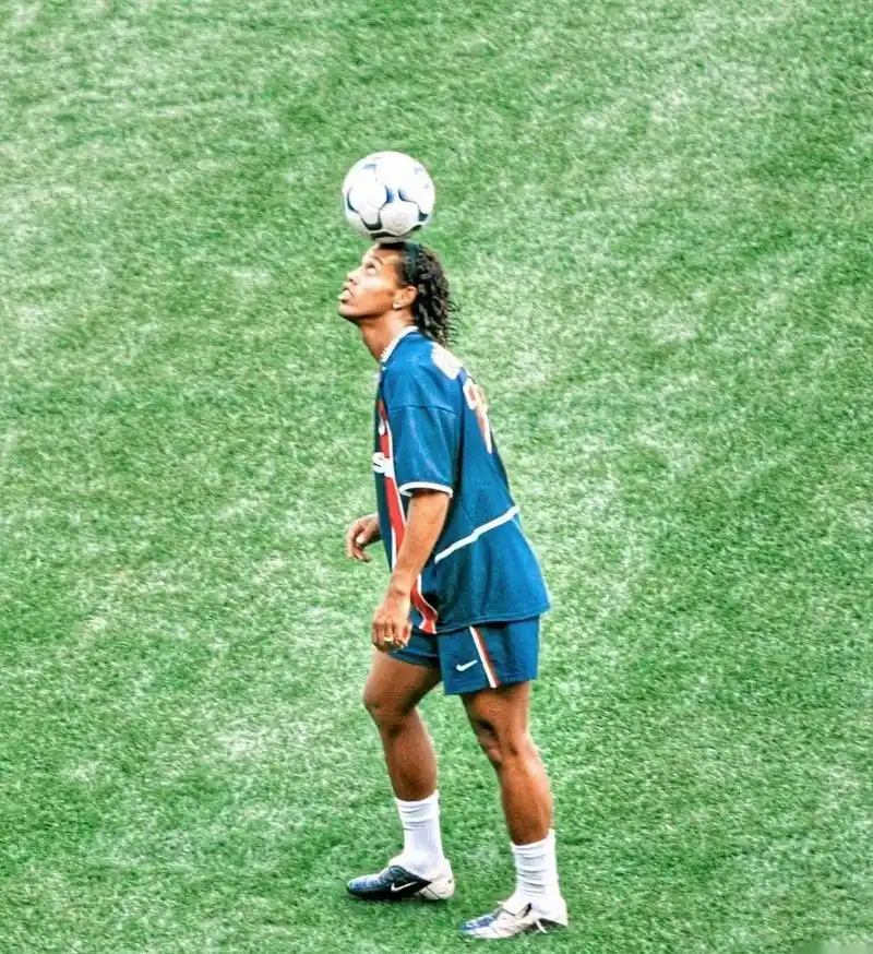 而与此同时 而与此同时