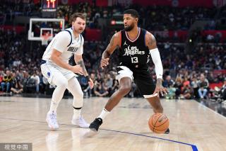 并经历至少 并经历至少